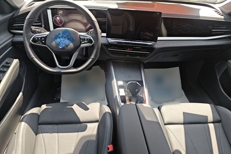 Used Volkswagen Passat 2026 Model, Pro 300TSI Longyao Edition Center Console