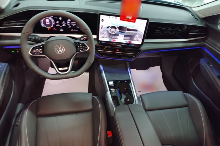 Used Volkswagen Passat 2026 Model, Pro 380TSI Xingkong Longyao Edition Center Console