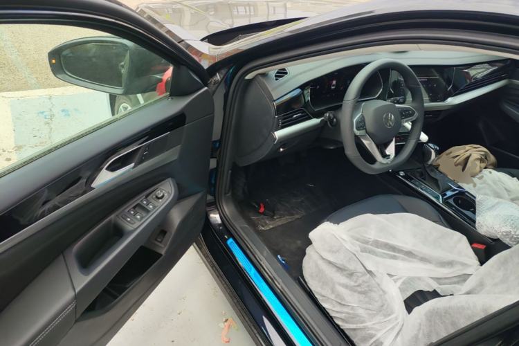 Used Volkswagen Passat 2026 Model, Outstanding 380TSI Xingkong Longteng Edition Driver Seat