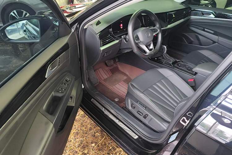 Used Volkswagen Passat 2026 Model, Outstanding 330TSI Elite Edition Driver Seat