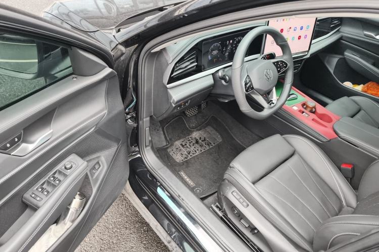 Used Volkswagen Passat 2026 Model, Pro 380TSI Longyun Edition Driver Seat