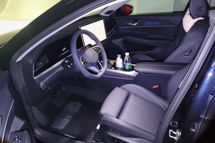 Used Volkswagen Passat 2026 Model, Pro 380TSI Xingkong Longyun Edition Driver Seat