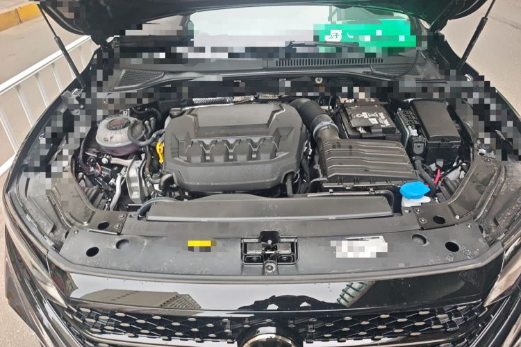 Used Volkswagen Passat 2026 Model, Outstanding 380TSI Xingkong Longteng Edition Engine Bay