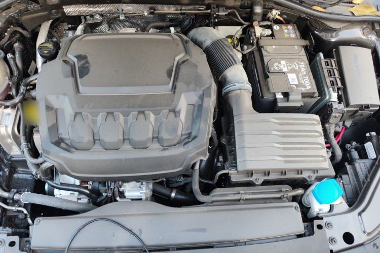 Used Volkswagen Passat 2026 Model, Outstanding 380TSI Longteng Edition Engine Bay