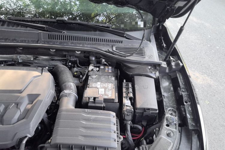 Used Volkswagen Passat 2026 Model, Outstanding 380TSI Longteng Edition Engine Bay Left