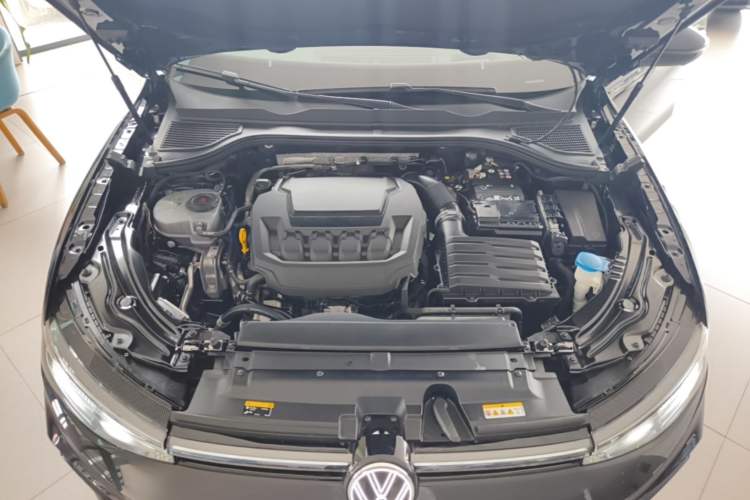 Used Volkswagen Passat 2026 Model, Pro 380TSI Xingkong Longzun Edition Engine Bay