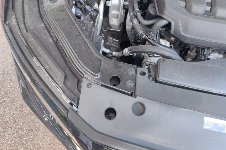 Used Volkswagen Passat 2026 Model, Outstanding 380TSI Xingkong Longteng Edition Engine Bay Right