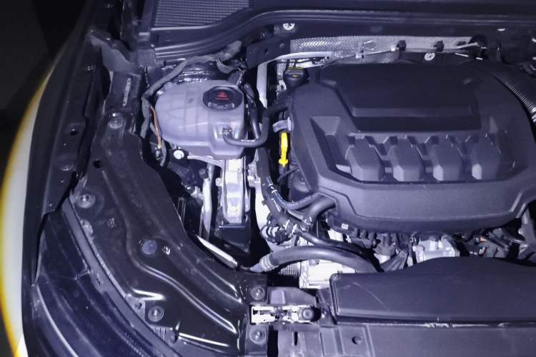 Used Volkswagen Passat 2026 Model, Pro 380TSI Xingkong Longyun Edition Engine Bay Right