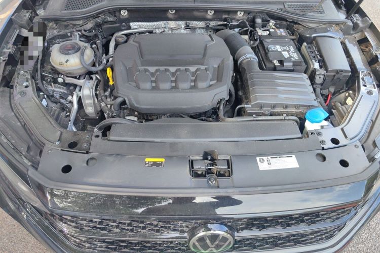 Used Volkswagen Passat 2026 Model, Outstanding 380TSI Xingkong Longteng Edition Engine Bay
