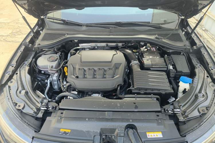 Used Volkswagen Passat 2026 Model, Pro 380TSI Xingkong Longzun Edition Engine Bay