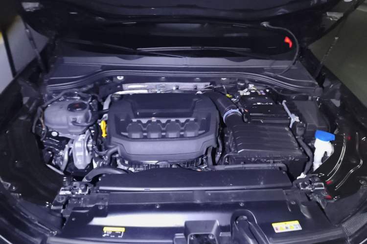 Used Volkswagen Passat 2026 Model, Pro 380TSI Xingkong Longyun Edition Engine Bay