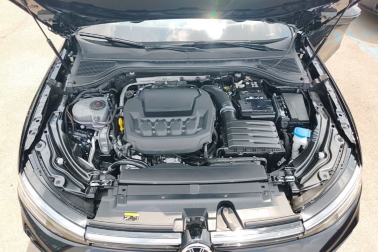 Used Volkswagen Passat 2026 Model, Pro 380TSI Xingkong Longzun Edition Engine Bay