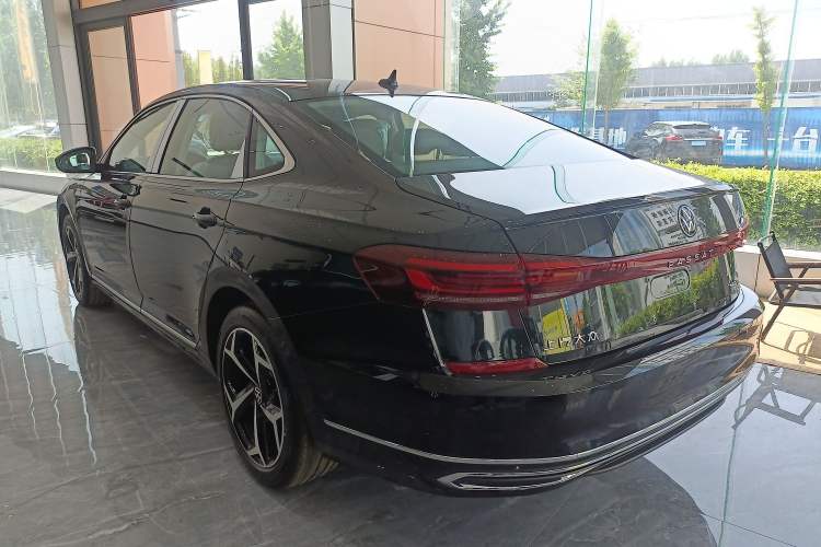 Used Volkswagen Passat 2026 Model, Outstanding 380TSI Xingkong Longteng Edition Exterior 2