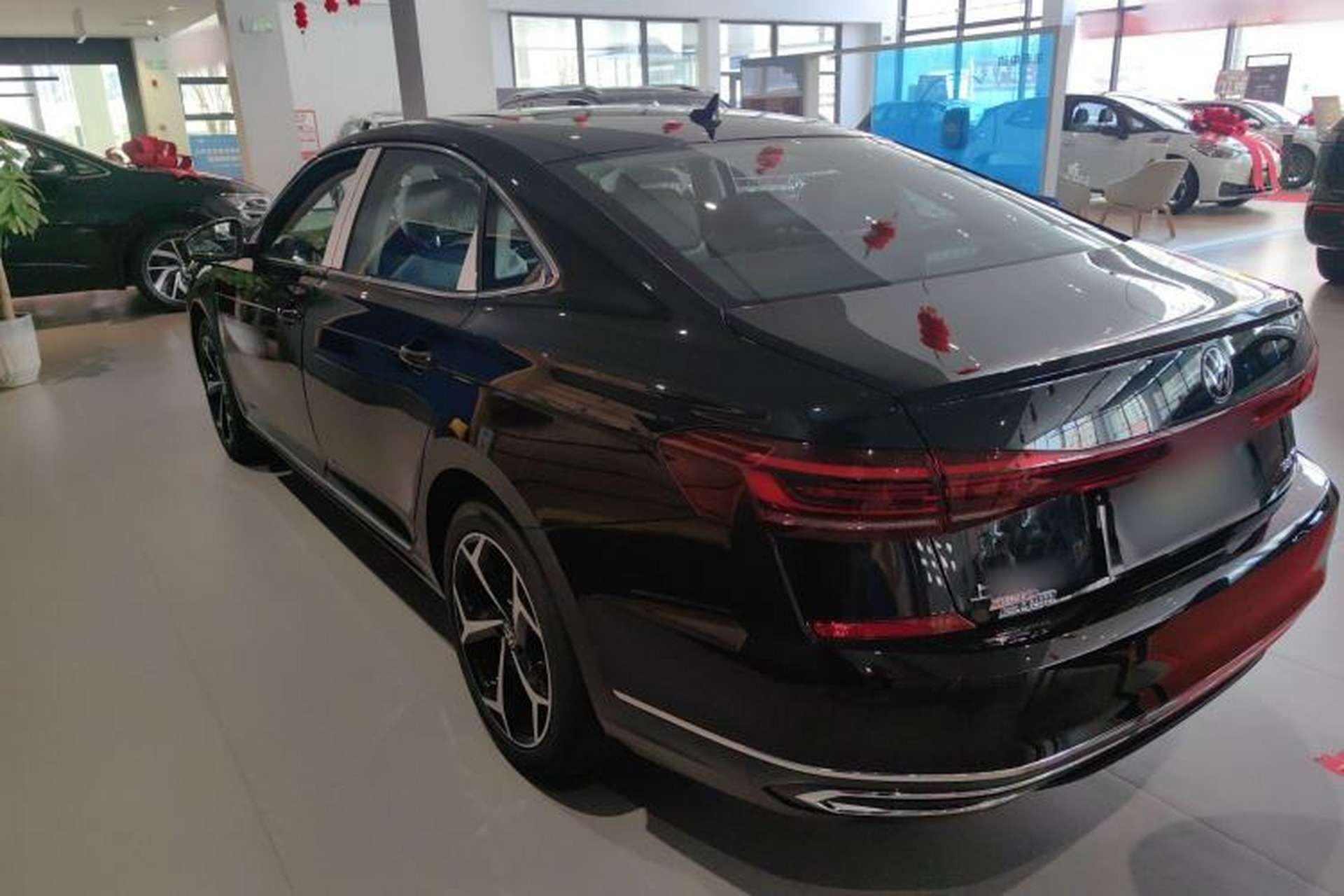 Used Volkswagen Passat 2026 Model, Outstanding 380TSI Xingkong Longteng Edition Exterior 2