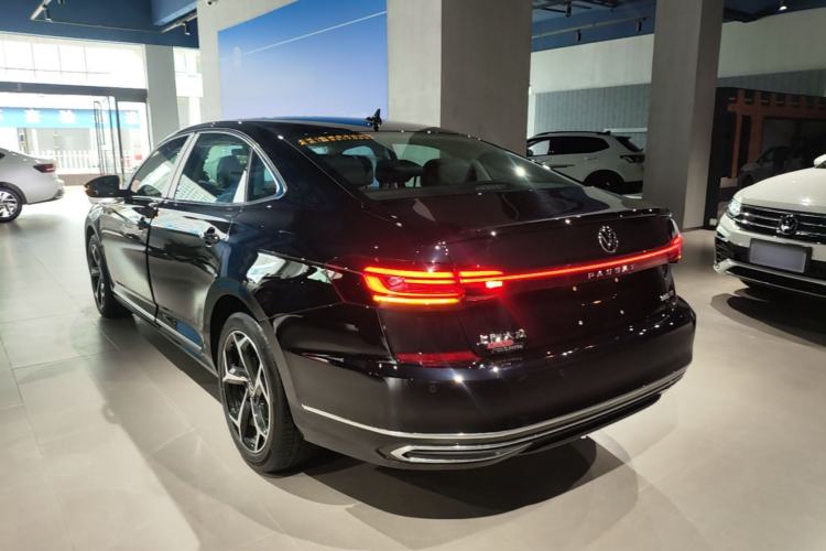 Used Volkswagen Passat 2026 Model, Outstanding 380TSI Xingkong Longteng Edition Exterior 2