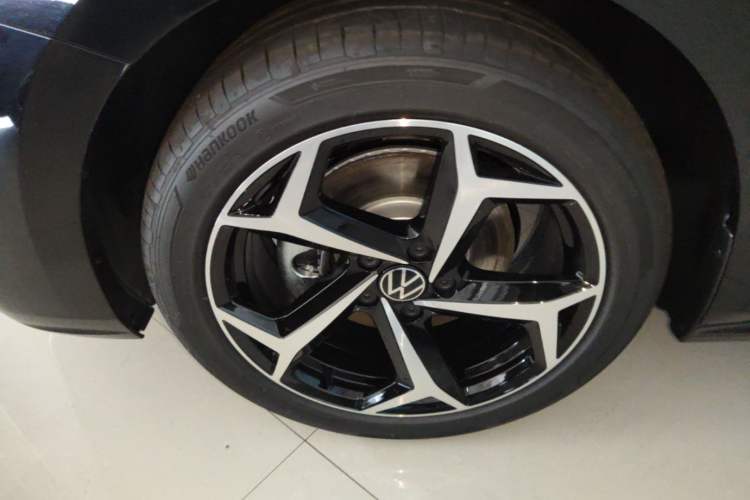 Used Volkswagen Passat 2026 Model, Outstanding 380TSI Xingkong Longteng Edition Exterior 4
