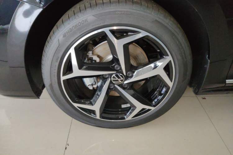 Used Volkswagen Passat 2026 Model, Outstanding 380TSI Xingkong Longteng Edition Exterior 4