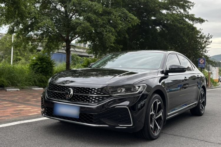 Used Volkswagen Passat 2026 Model, Outstanding 380TSI Xingkong Longteng Edition Exterior 4