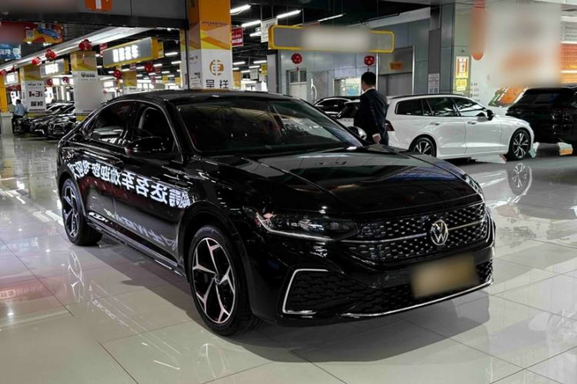 Used Volkswagen Passat 2026 Model, Outstanding 380TSI Xingkong Longteng Edition Exterior 5