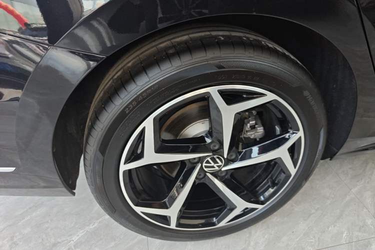 Used Volkswagen Passat 2026 Model, Outstanding 330TSI Xingkong Elite Edition Exterior 5