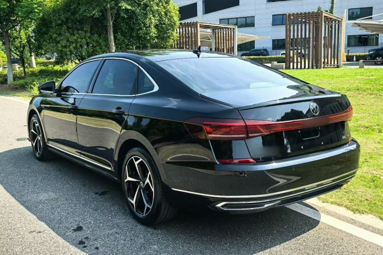 Used Volkswagen Passat 2026 Model, Outstanding 380TSI Xingkong Longteng Edition Exterior 6