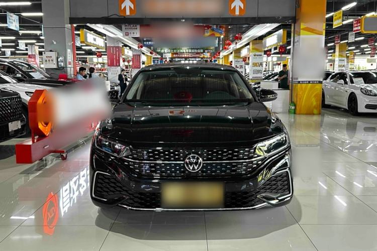 Used Volkswagen Passat 2026 Model, Outstanding 380TSI Xingkong Longteng Edition Exterior 6