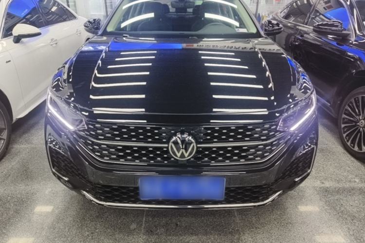 Used Volkswagen Passat 2026 Model, Outstanding 330TSI Xingkong Elite Edition Front