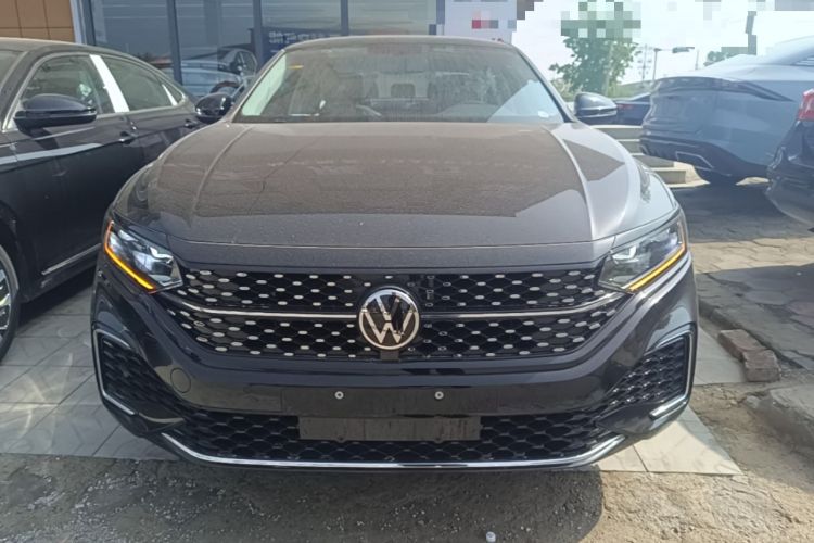 Used Volkswagen Passat 2026 Model, Outstanding 380TSI Xingkong Longteng Edition Front