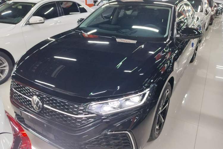 Used Volkswagen Passat 2026 Model, Outstanding 380TSI Xingkong Longyao Edition Front