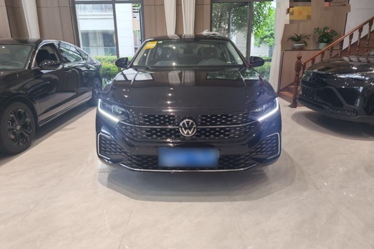 Used Volkswagen Passat 2026 Model, Outstanding 380TSI Xingkong Longteng Edition Front
