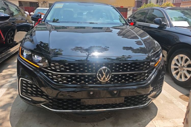 Used Volkswagen Passat 2026 Model, Outstanding 380TSI Xingkong Longteng Edition Front