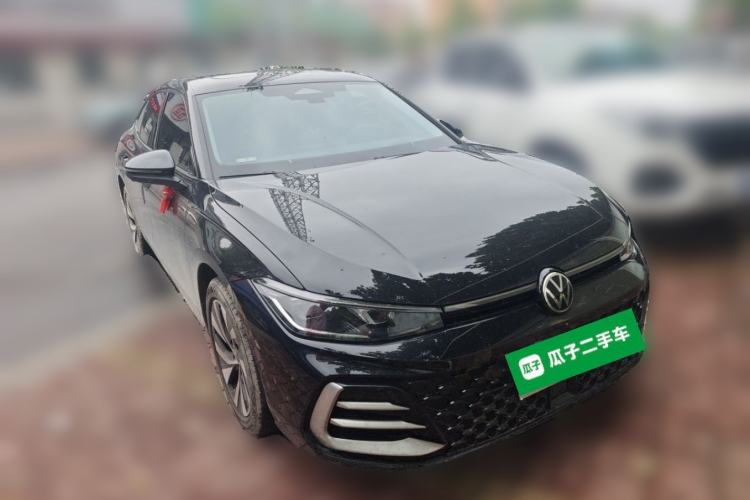Used Volkswagen Passat 2026 Model, Pro 380TSI Xingkong Longyao Edition Front Right 45 Deg