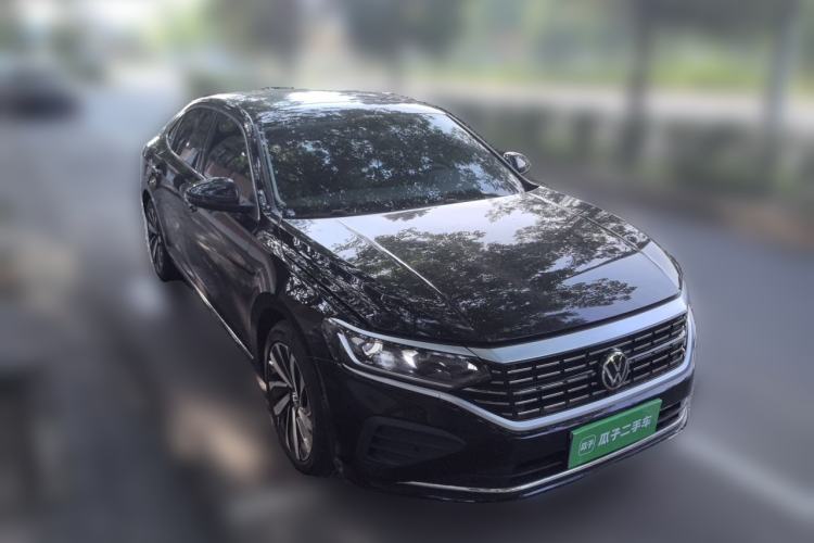 Used Volkswagen Passat 2026 Model, Outstanding 380TSI Longteng Edition Front Right 45 Deg