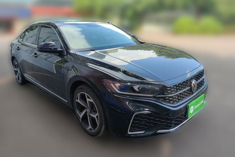Used Volkswagen Passat 2026 Model, Outstanding 380TSI Xingkong Longteng Edition Front Right 45 Deg