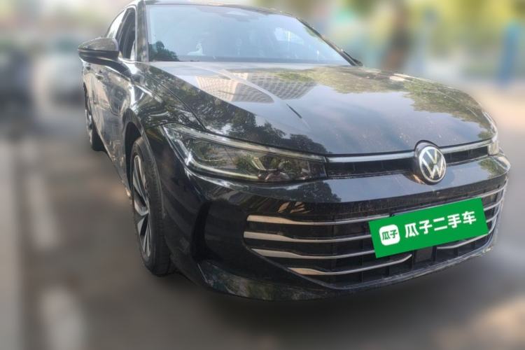 Used Volkswagen Passat 2026 Model, Pro 380TSI Longyao Edition Front Right 45 Deg