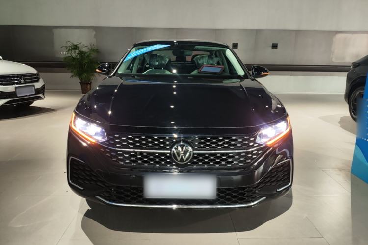 Used Volkswagen Passat 2026 Model, Outstanding 380TSI Xingkong Longteng Edition Front