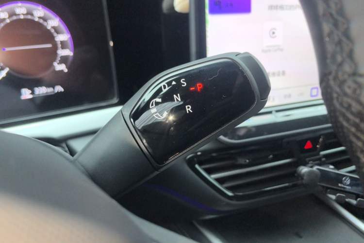 Used Volkswagen Passat 2026 Model, Pro 380TSI Xingkong Longyao Edition Gear Lever