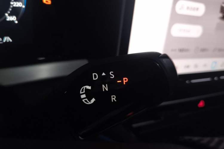 Used Volkswagen Passat 2026 Model, Pro 380TSI Xingkong Longyun Edition Gear Lever