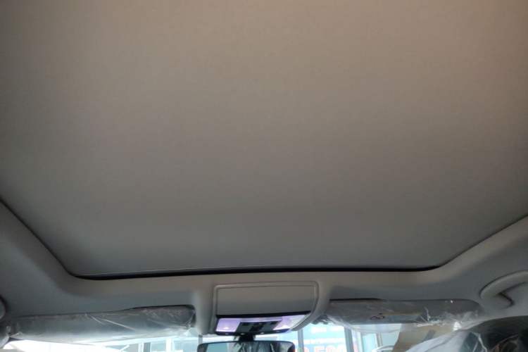 Used Volkswagen Passat 2026 Model, Outstanding 380TSI Xingkong Longteng Edition Headliner