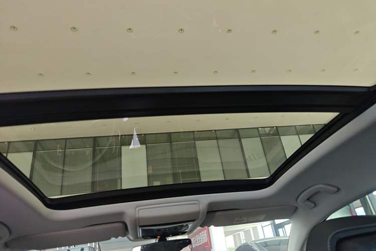 Used Volkswagen Passat 2026 Model, Outstanding 330TSI Xingkong Elite Edition Headliner