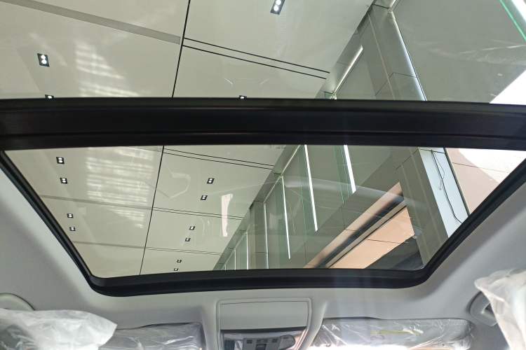 Used Volkswagen Passat 2026 Model, Outstanding 380TSI Xingkong Longteng Edition Headliner