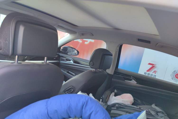 Used Volkswagen Passat 2026 Model, Outstanding 380TSI Xingkong Longteng Edition Headliner