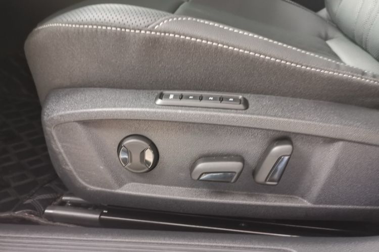Used Volkswagen Passat 2026 Model, Outstanding 380TSI Xingkong Longteng Edition Interior 1