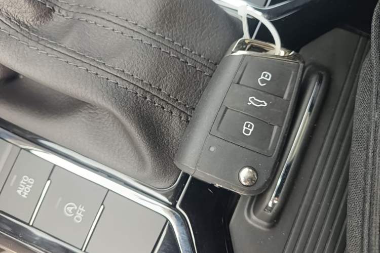 Used Volkswagen Passat 2026 Model, Outstanding 380TSI Longteng Edition Interior 1