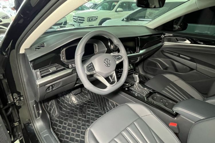 Used Volkswagen Passat 2026 Model, Outstanding 380TSI Xingkong Longteng Edition Interior 11