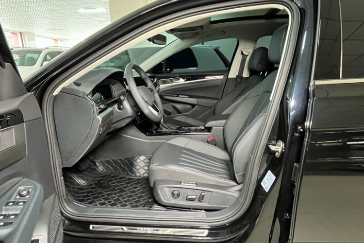 Used Volkswagen Passat 2026 Model, Outstanding 380TSI Xingkong Longteng Edition Interior 15
