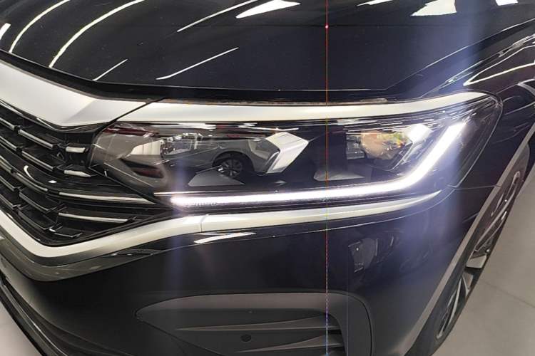 Used Volkswagen Passat 2026 Model, Outstanding 380TSI Longteng Edition Left Front Headlight