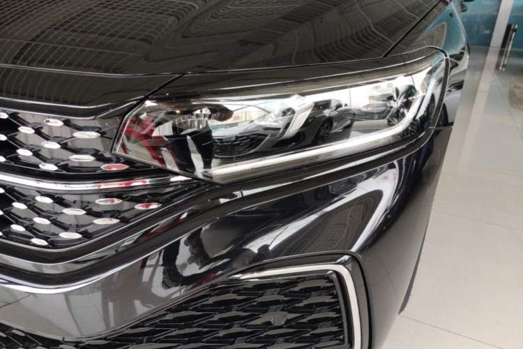 Used Volkswagen Passat 2026 Model, Outstanding 380TSI Xingkong Longteng Edition Left Front Headlight