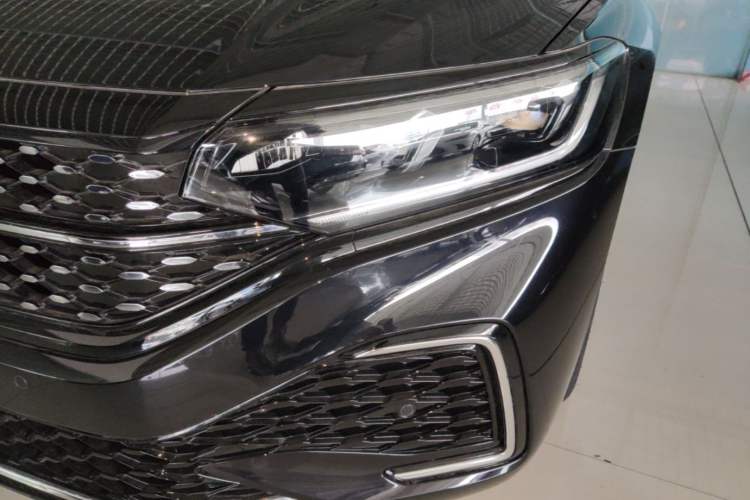 Used Volkswagen Passat 2026 Model, Outstanding 380TSI Xingkong Longteng Edition Left Front Headlight