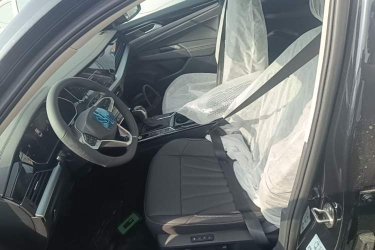 Used Volkswagen Passat 2026 Model, Outstanding 380TSI Xingkong Longteng Edition Left Front Seat